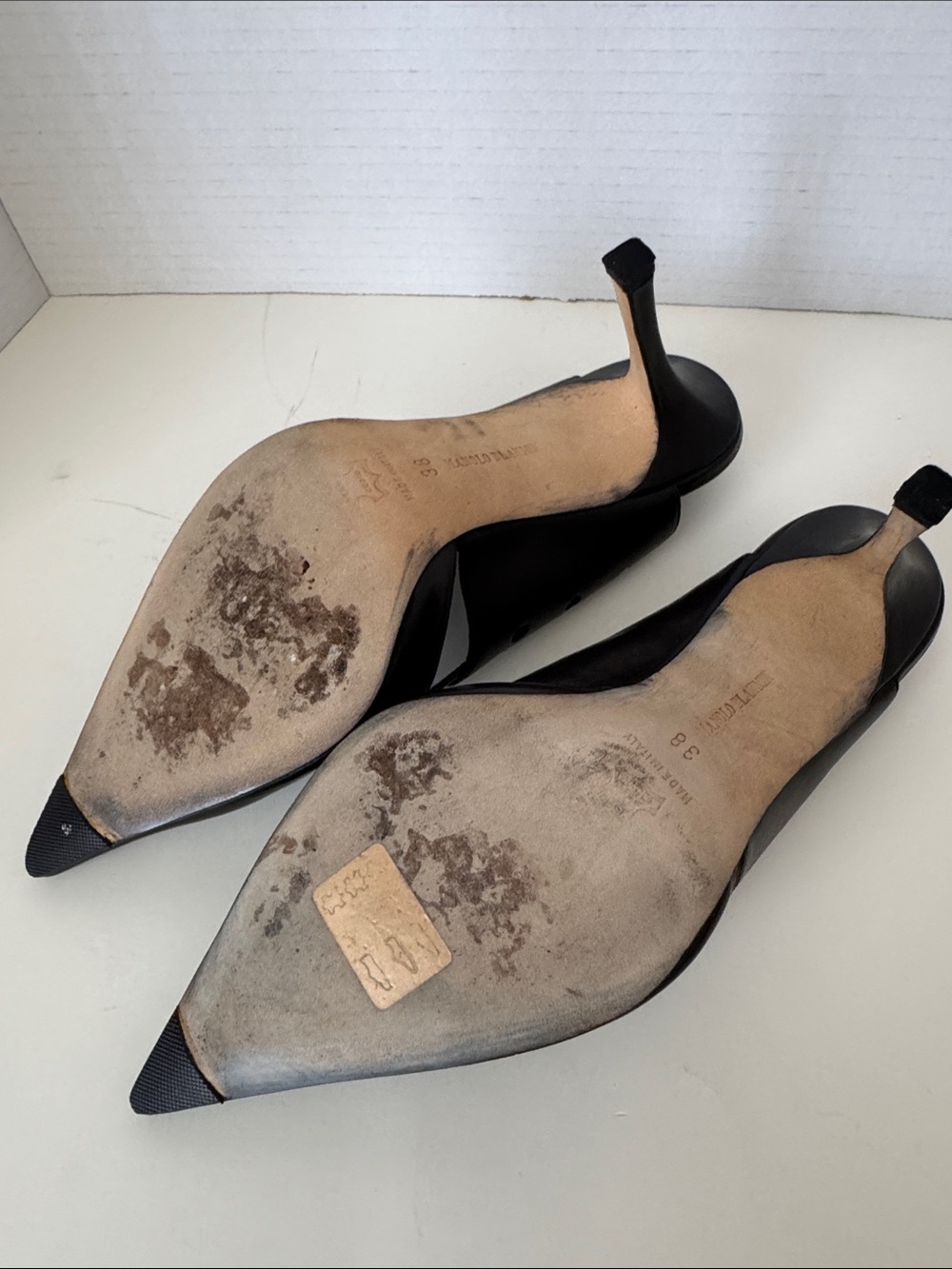 Manolo Blahnik Black Pointed Slingback Pumps with Cutout Sides - Picture 6 of 9
